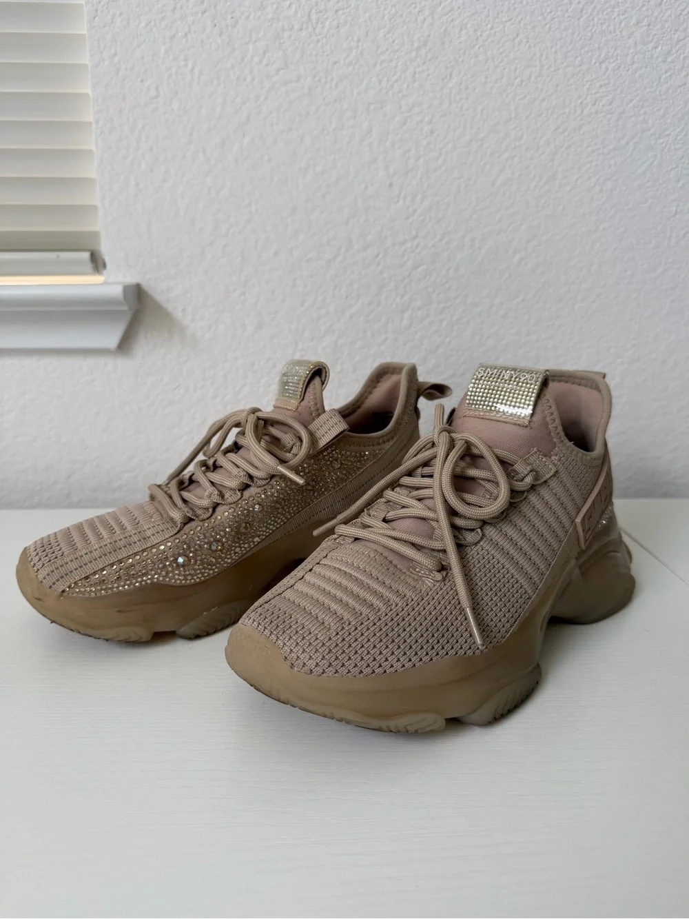 STEVE MADDEN maxima sneakers